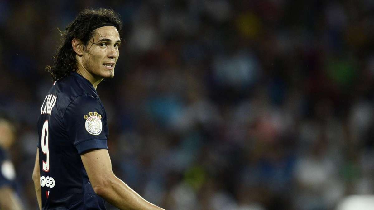 Alonzo: "Cavani está irreconocible, le vemos triste, sus ojos ya no brillan"