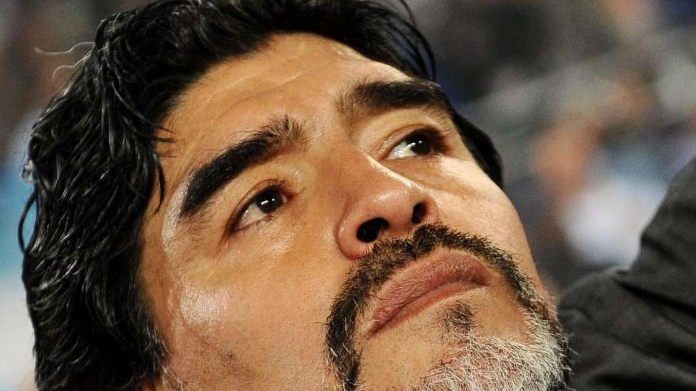Maradona: "Si no hubiera tomado drogas, habría sido un jugador muy top"