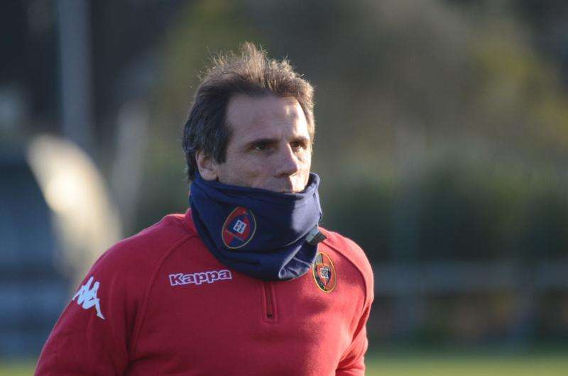 Zola: "Hazard tiene que trabajar muy duro si quiere ser tan bueno como Messi y Cristiano"