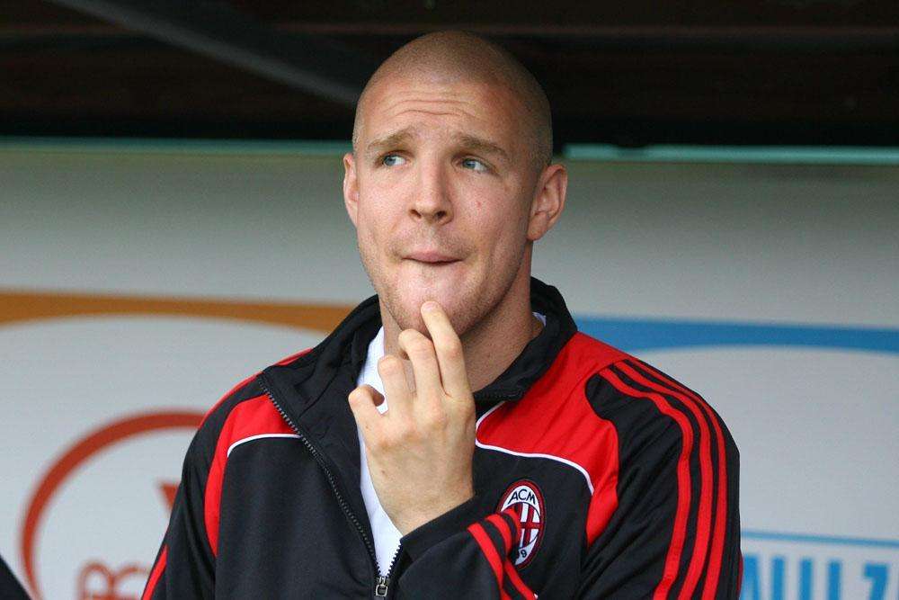 Senderos: "Tengo muchas camisetas, pero mi favorita es la de Raúl"