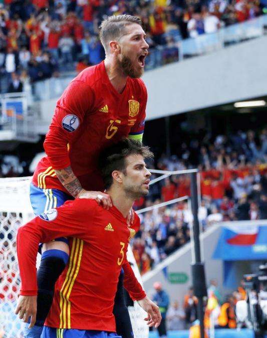 Javi Lázaro, en Radio MARCA: "Piqué junto a Ramos da más tranquilidad"