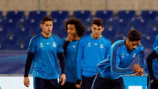 Benzema y Varane, objetivo Wolfsburgo