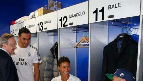 Varane: "Me alegro de estar de nuevo con mis compañeros"