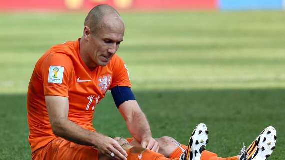 La FIFA descarta sancionar a Robben por su piscinazo ante México