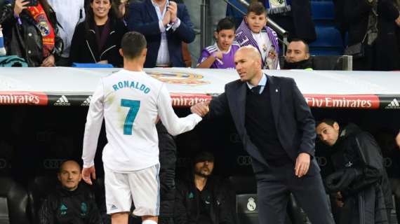 Zidane está cansado de partirse la cara por sus jugadores y da un toque a la plantilla