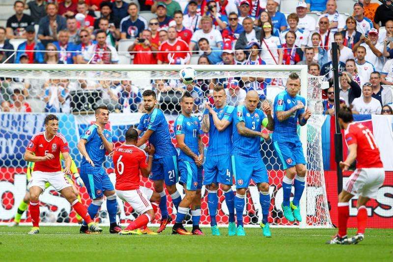 Bale imitó su primer gol con Gales
