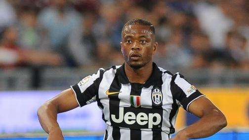 Evra: "No creo que la Juventus deje ir a Pogba"