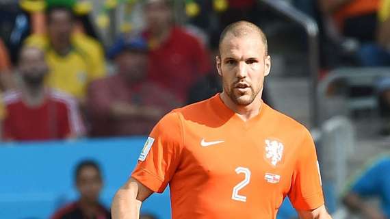 El United apunta a Vlaar para el mercado invernal