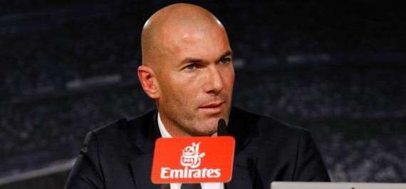 Zidane, muy enfadado en rueda de prensa: "Hay que pedir perdón por lo que hemos hecho hoy todos"