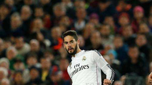 Isco le gana la partida a James