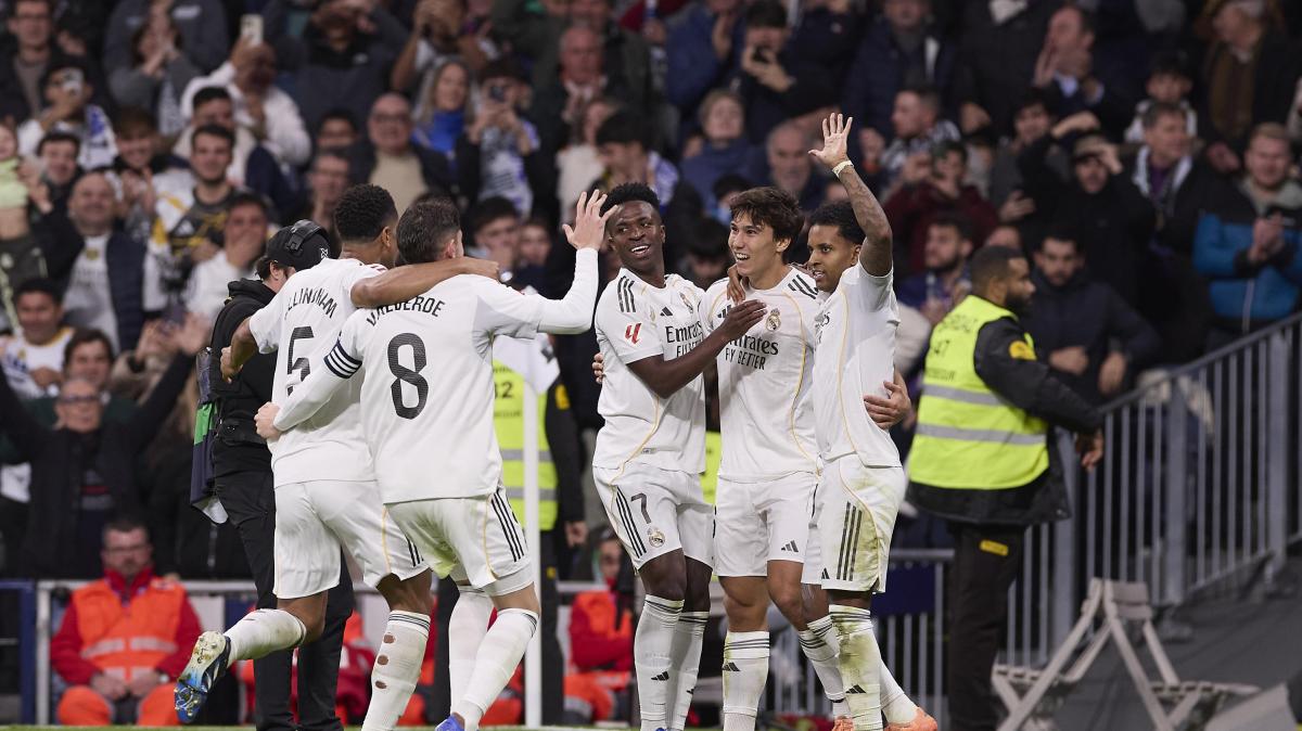 Drama en el Real Madrid: riesgo real de perder LaLiga en el Camp Nou o de pasillo al Barça