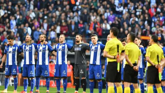 FINAL - Huesca 2-2 Valladolid y Alavés 0-2 Elche: un punto de locura y los vascos se la pegan