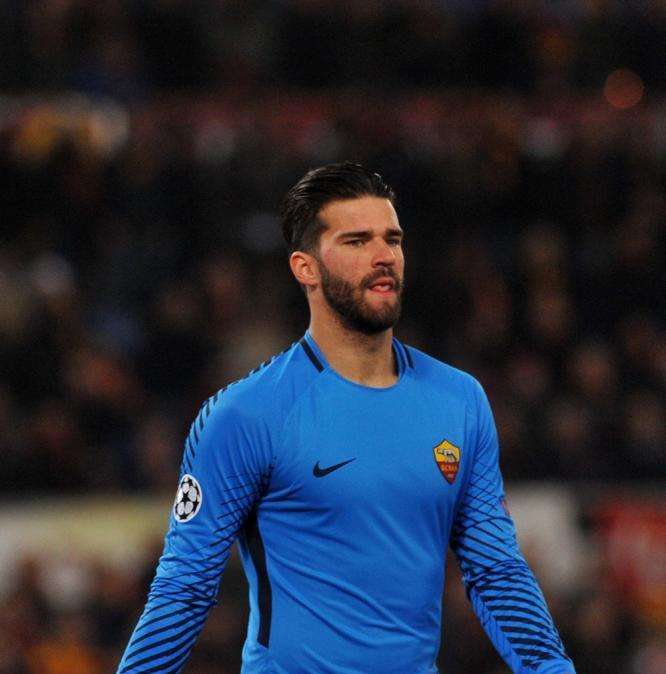 El presidente de la Roma habla sobre la continuidad de Alisson