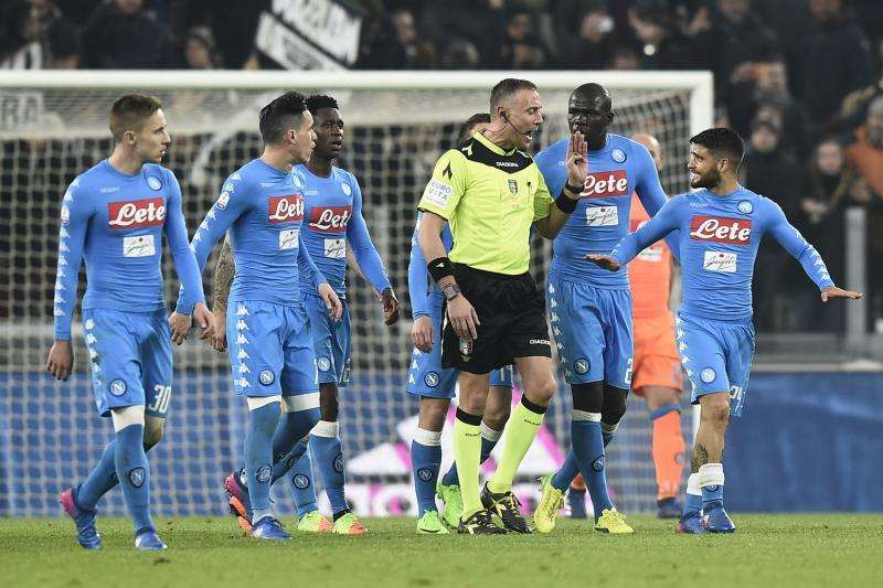 En diez días se puede acabar la temporada del Napoli