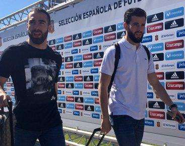 FOTO - Nacho y Carvajal llegan a la concentración de la selección española