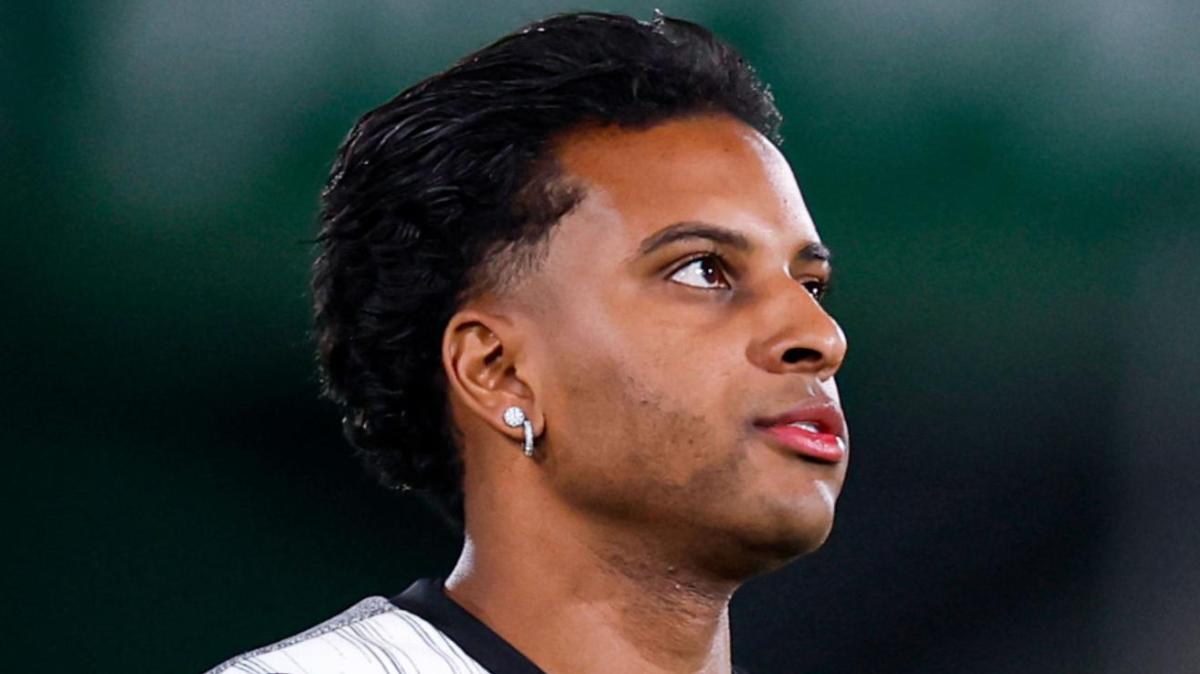 De Burgos Bengoetxea la vuelve a liar: penalti no señalado sobre Rodrygo