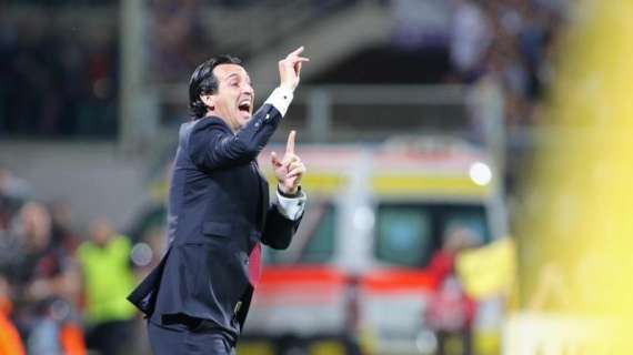 Emery: "Estamos evaluando fichar a Chicharito"