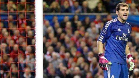 Fernando Navarro: "Es una pena que Casillas se haya ido así"