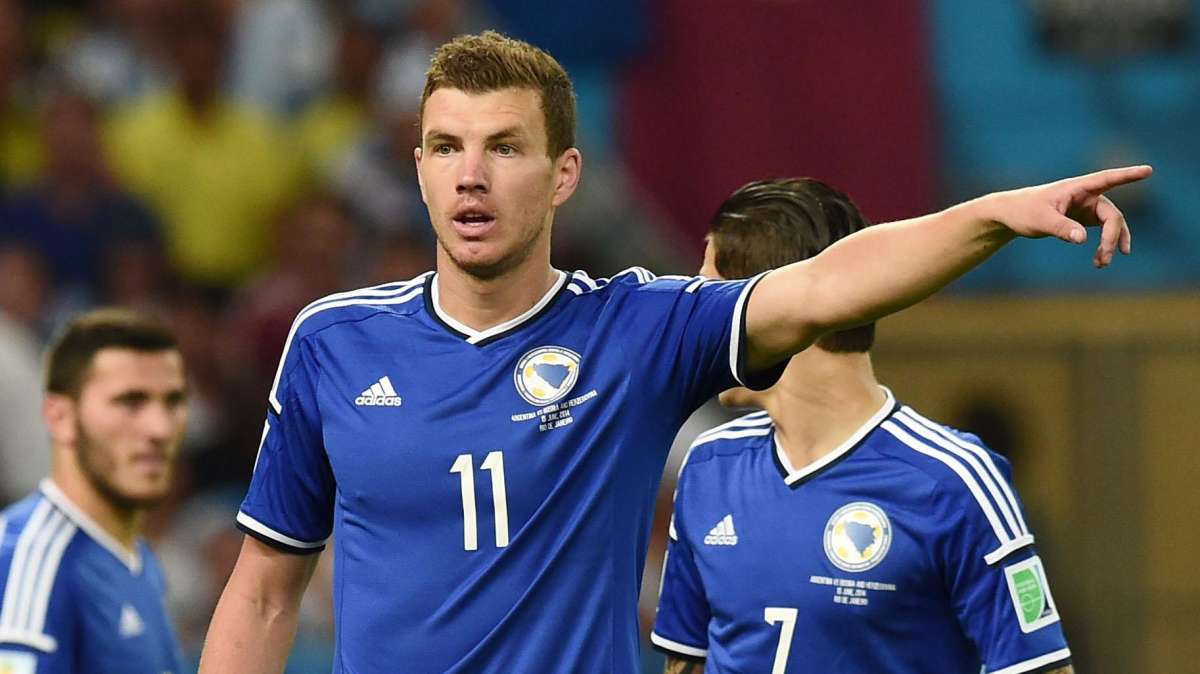 Dzeko incluye a Cristiano Ronaldo en su once ideal
