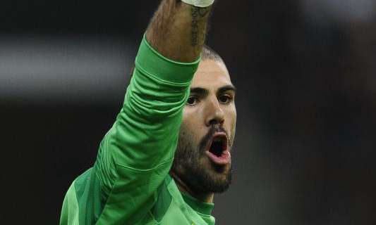 Sport: Valdés negocia con el Valencia