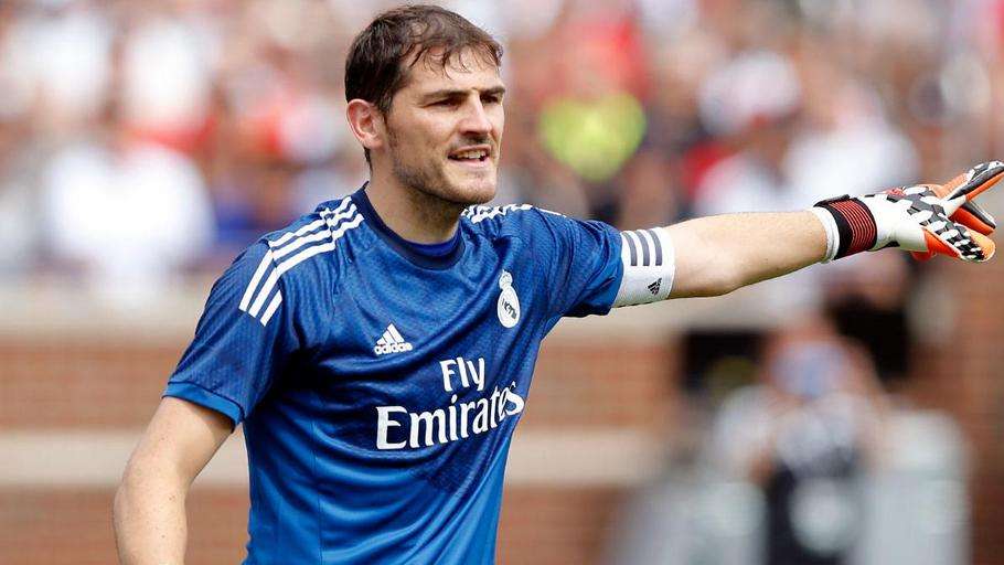 El Confidencial: A Casillas se le abre el debate en la Selección