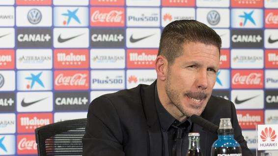 Simeone: "La única forma de competir con Madrid y Barça son las rotaciones"