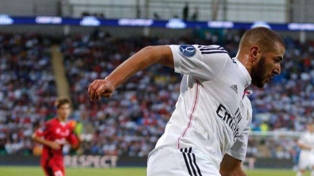 Benzema, duda frente a la Juve
