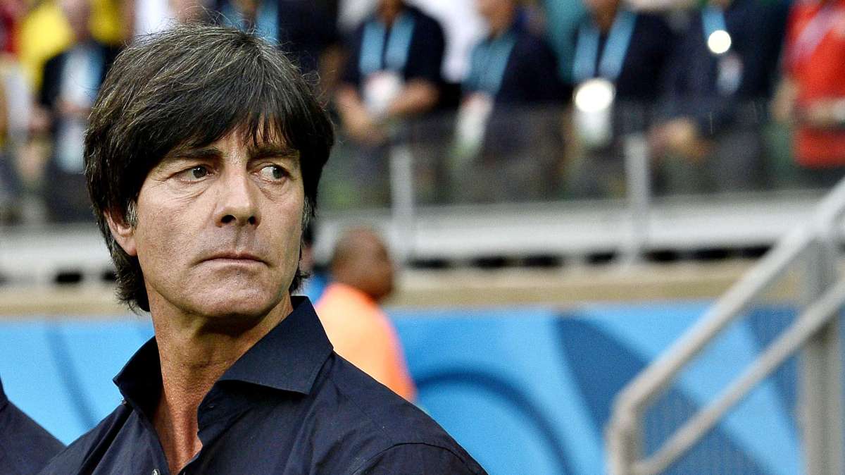 Löw: "Me decepcionaría que Neuer no ganara el Balón de Oro"