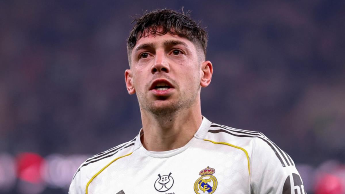 Bielsa sobre Valverde: "Ni Pedri ni Vitinha tienen su versatilidad"