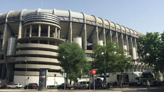 VÍDEO - La nieve tiñe de blanco el Santiago Bernabéu