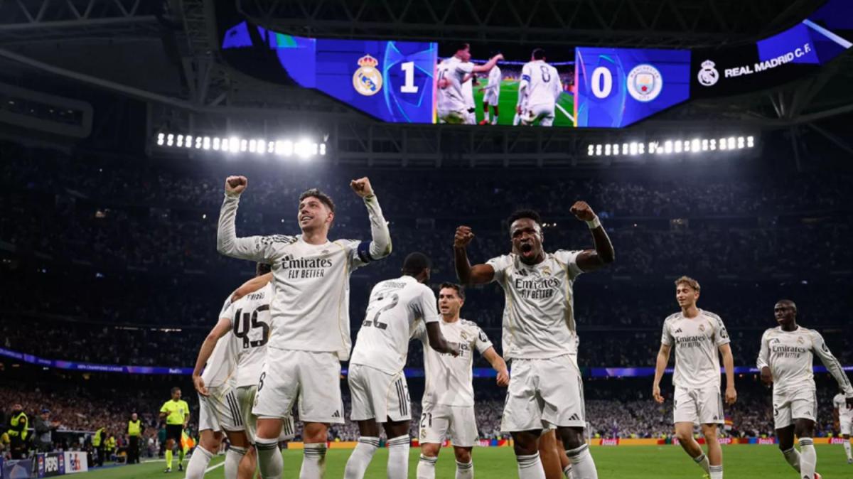 Según un entrenador top de la Premier: "Valverde podría jugar hasta de portero"