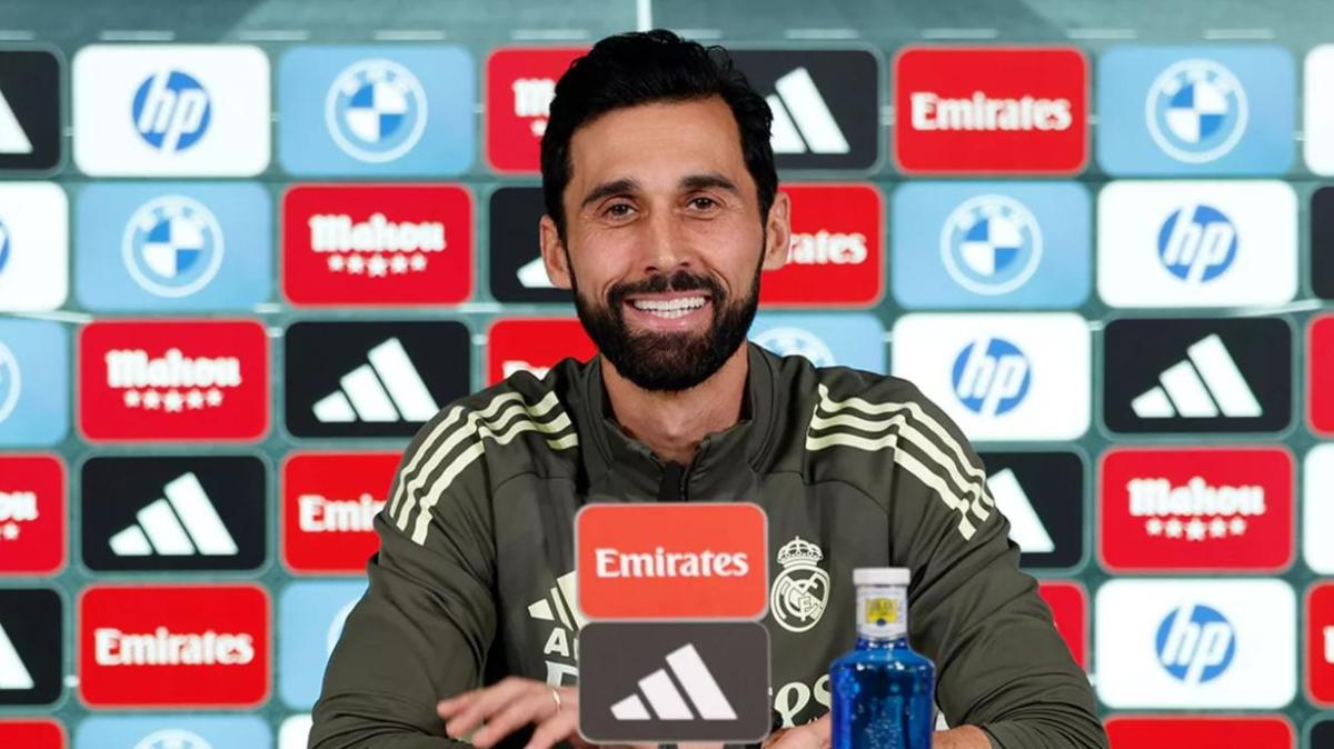 Arbeloa, en rueda de prensa: "Estoy muy orgulloso de como todos reaccionaron a lo de Vinicius"