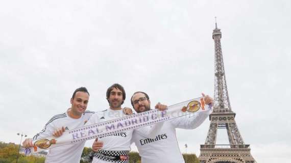 Los madridistas arropan a su equipo en París 