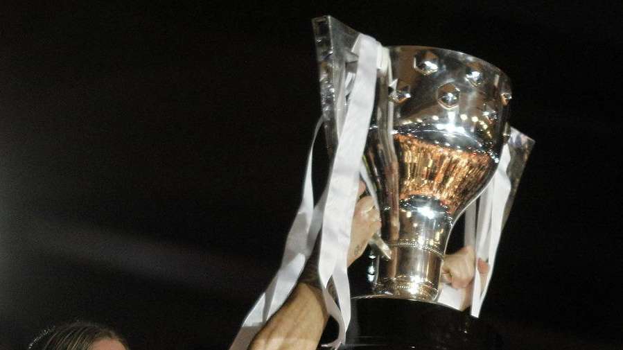 Tebas: "Los clubes españoles han reducido su deuda un 25 % el último año"