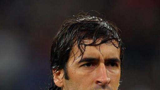 Raúl, de amistoso en El Salvador