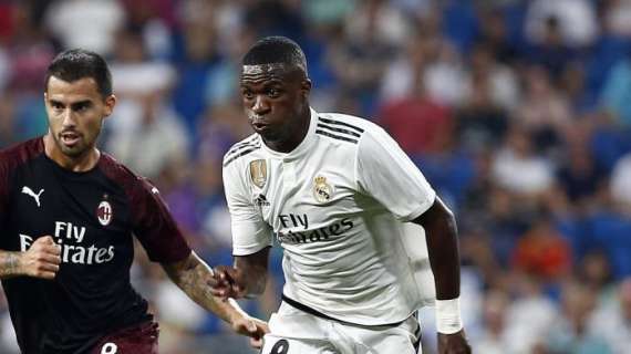 CAMBIO EN EL MADRID - Vinicius debuta en Champions, se va Benzema