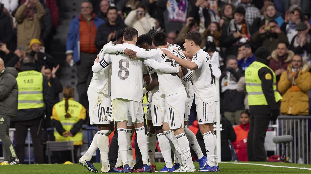 Mbappé y Asencio dan una alegría a Arbeloa: la crónica del Real Madrid 2-0 Levante