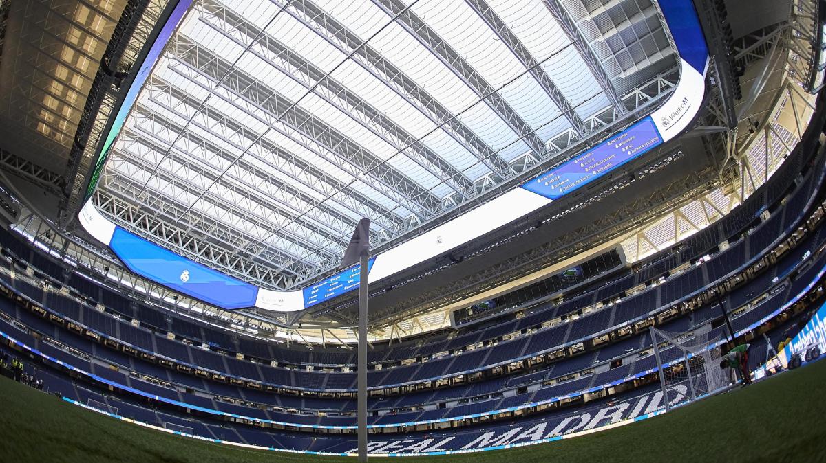 UEFA multa al Real Madrid por racismo y amenaza con cerrar parte del Bernabéu