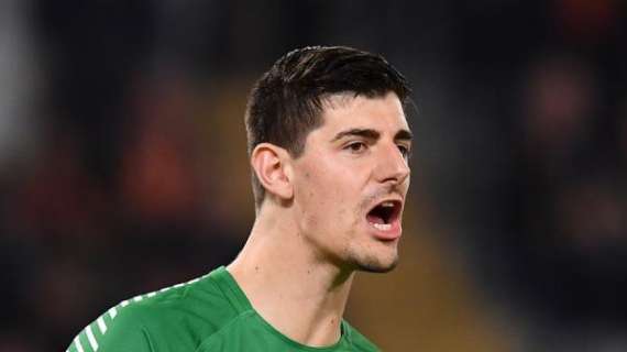 El Chelsea busca en Turquía al posible recambio de Courtois que mira hacia Madrid