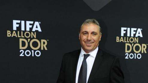 Villalobos: "No es problema de Raúl que Stoichkov tenga un comportamiento grosero con el Madrid"