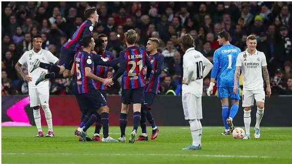 Marca: "El Barça saca oro del Bernabéu"