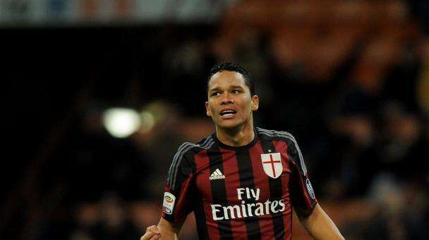 Bacca: "Quiero ayudar al Milan a regresar a la Champions"