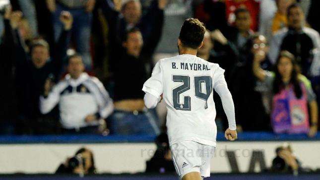Mayoral: "Aportaré mi granito de arena, pero mi equipo es el Castilla"