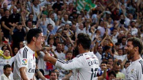 James Rodríguez, debut con gol en el Bernabéu