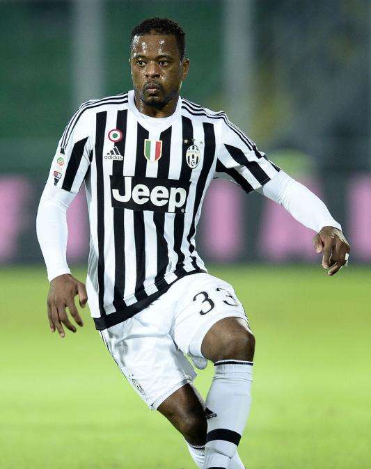 La Gazzetta dello Sport: La Juve tiene preparada la renovación de Evra
