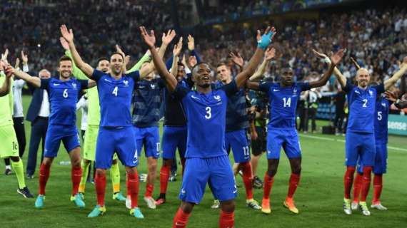 Francia 4-0 Holanda; Día inolvidable para Mbappé: gol ante Holanda y firma con el PSG