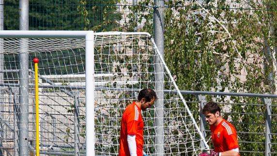 El Confidencial: Diego López y Casillas, ¿quién salió mejor?