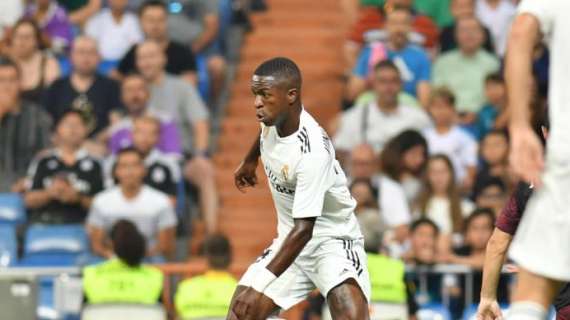 Marca - Todos los jugadores y trabajadores felicitaron a Vinicius