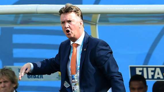 Van Gaal: "De haber tenido un cuarto cambio, hubiera vuelto a sacar a Krul"