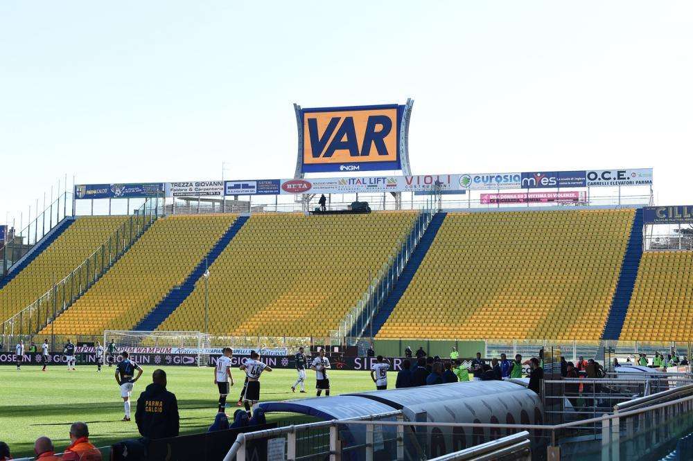 Un estadio de primer nivel podría pasar a llamarse 'Michael Robinson'